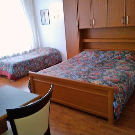Ziza Hotell