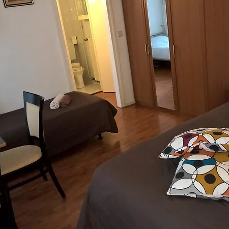 Otel Ziza 2*